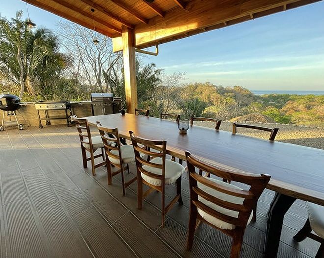 lodge-terrasse-petit-dej-costa-rica